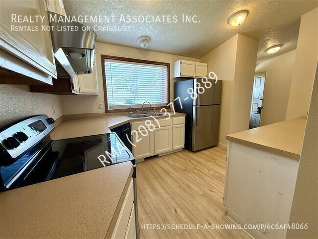 Building Photo - 4773 N Mirth Pl