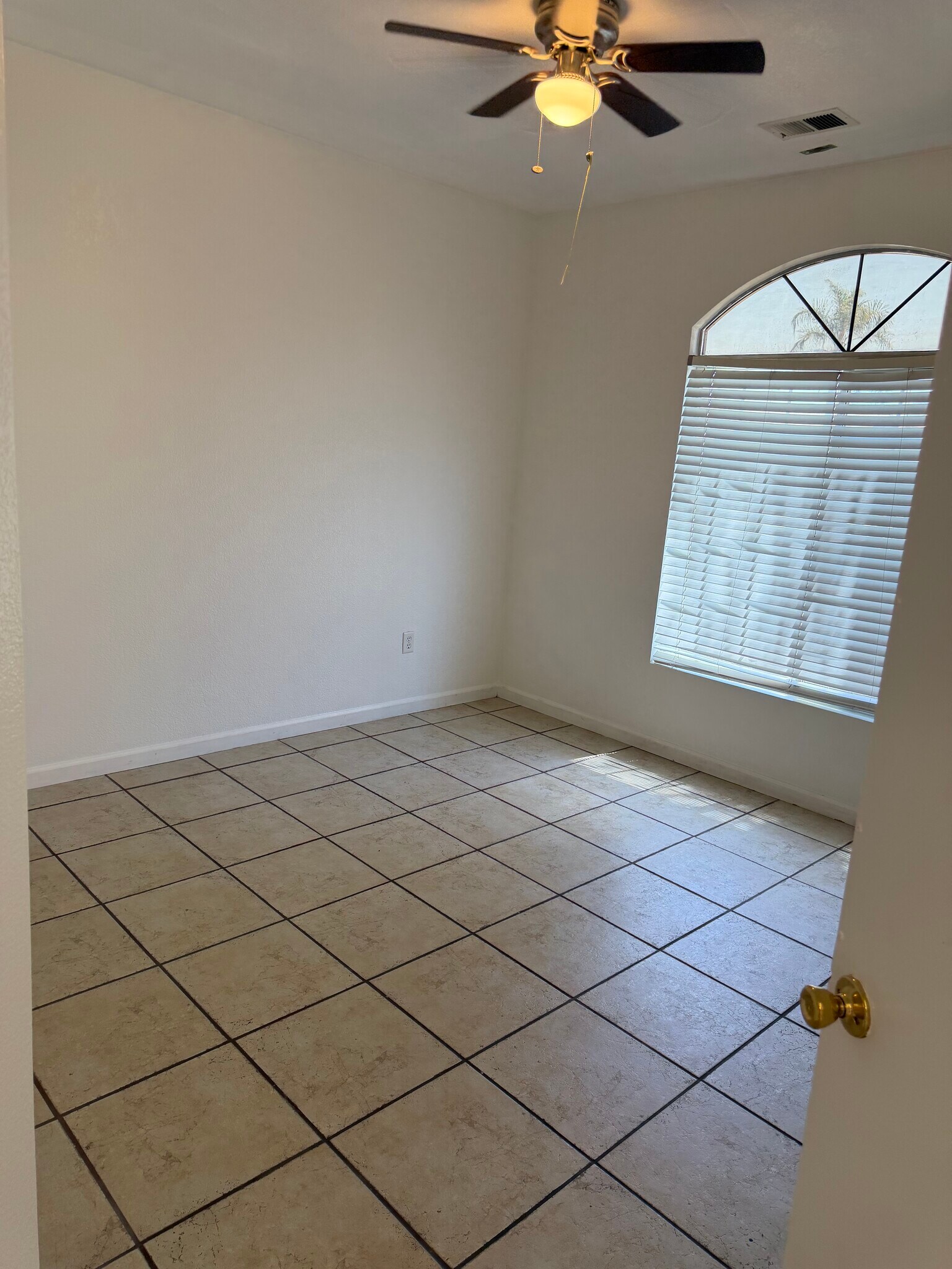 Building Photo - 10808 Tivoli Ct