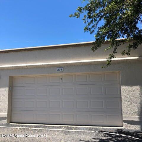 Building Photo - 161 Majestic Bay Ave