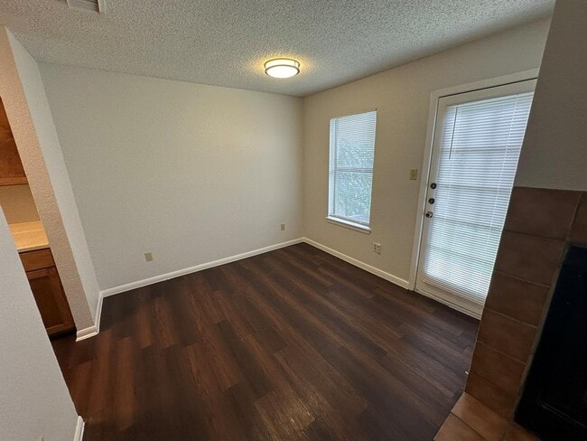 Building Photo - 12314 Abney Dr