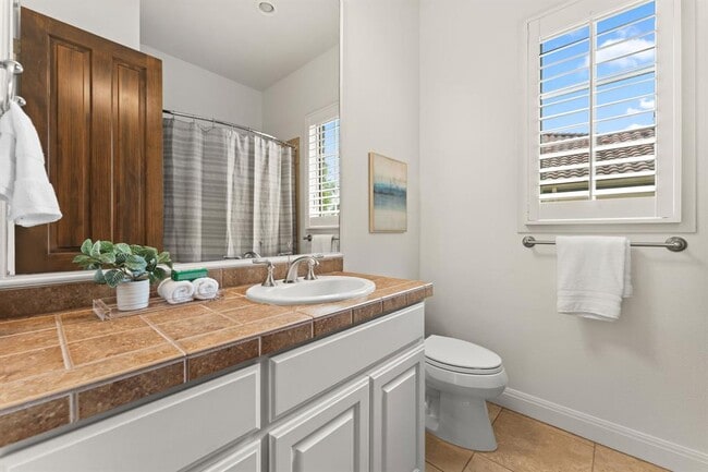 Building Photo - 15 Borello Drive