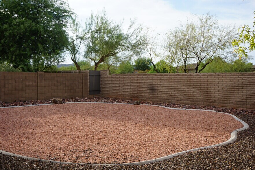 Large rear yard - 12714 W Pasaro Dr