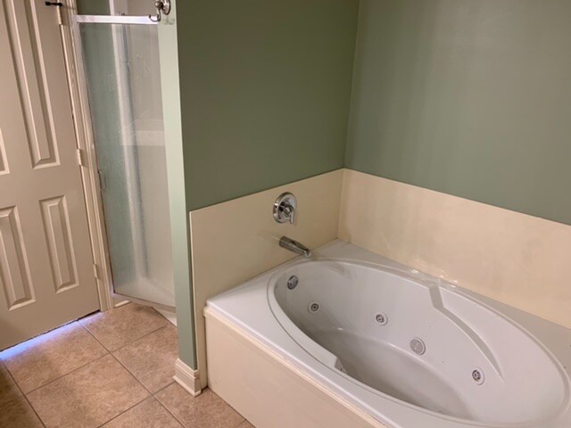 Building Photo - 9542 Summer Pointe Ave