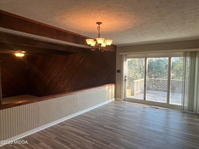 Building Photo - 1943 Northbrook Ave