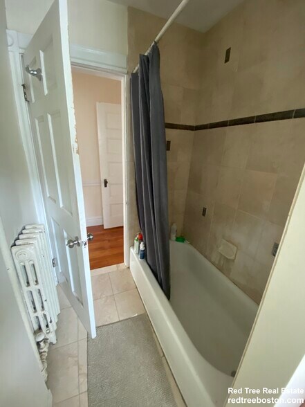 Building Photo - 72 Hobson St