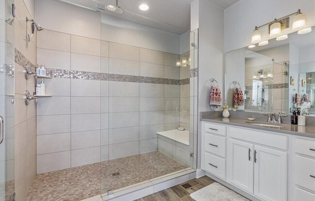 Building Photo - 8852 E 47th Ave