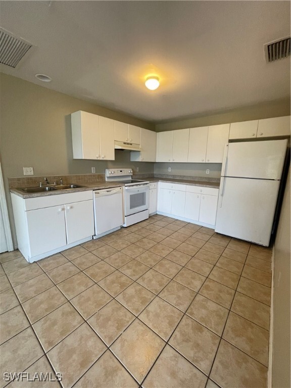 Building Photo - 1088 Jaguar Blvd