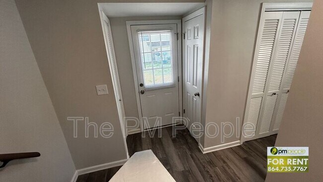 Building Photo - 10B Pointer Ln