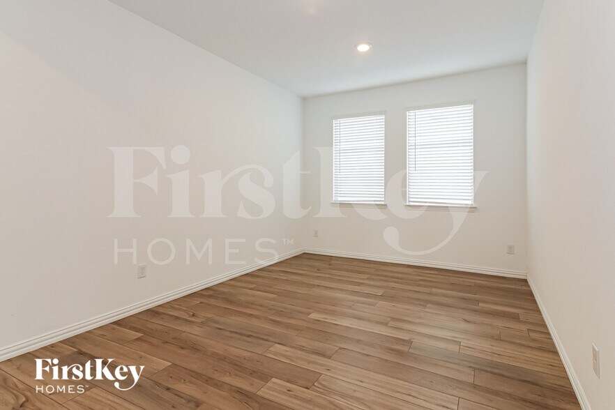 Building Photo - 206 Autumn Sage Ln