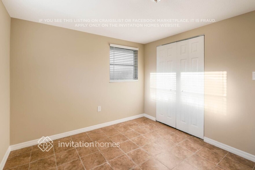 Building Photo - 8018 Pineapple Ln