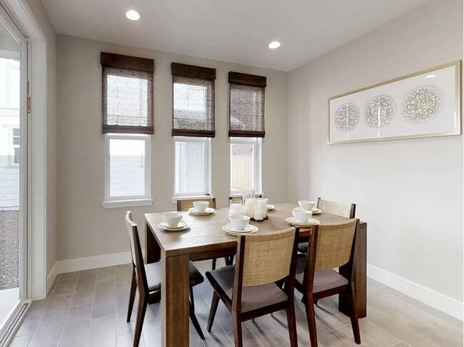 Building Photo - 3009 Shorebird Pl