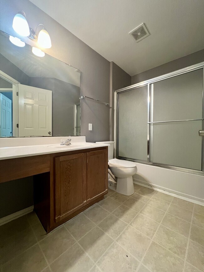 Building Photo - 9411 Rainbow Creek