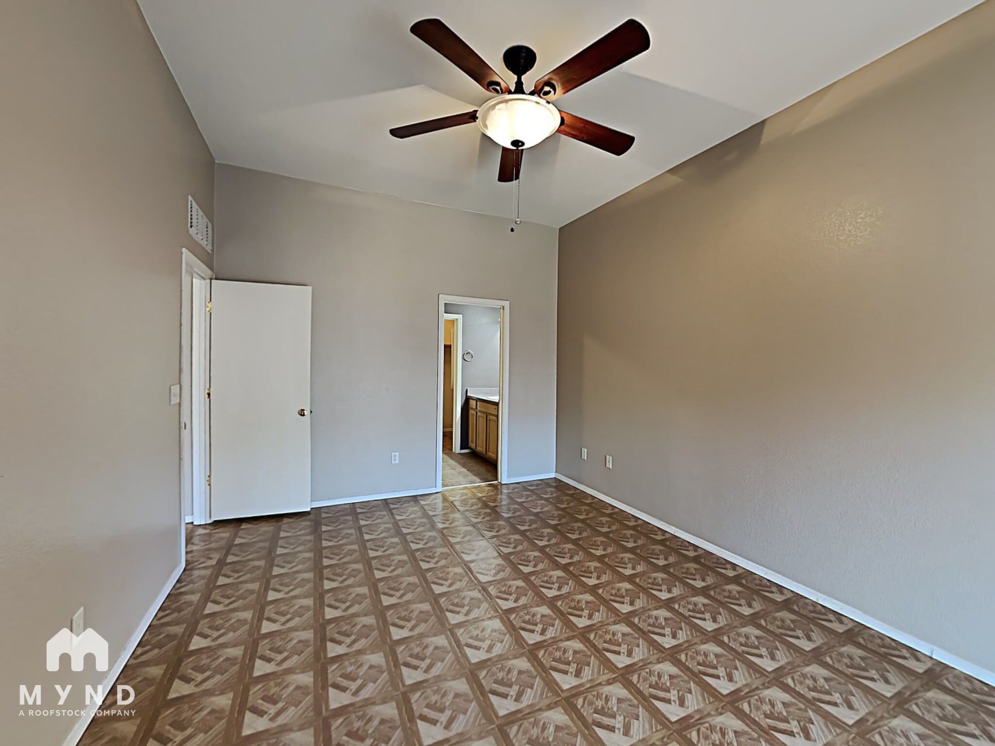 Building Photo - 2018 E Calle Arroyo Lindo