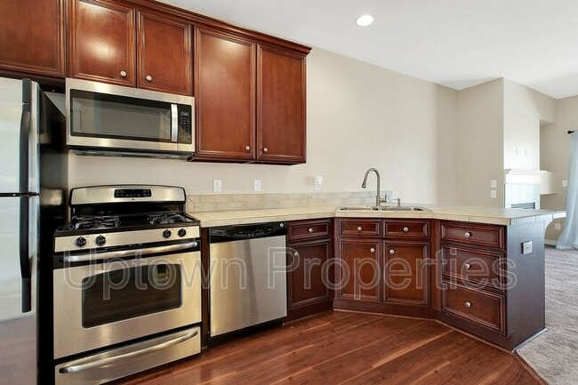 Building Photo - 8900 SW Elena Ln