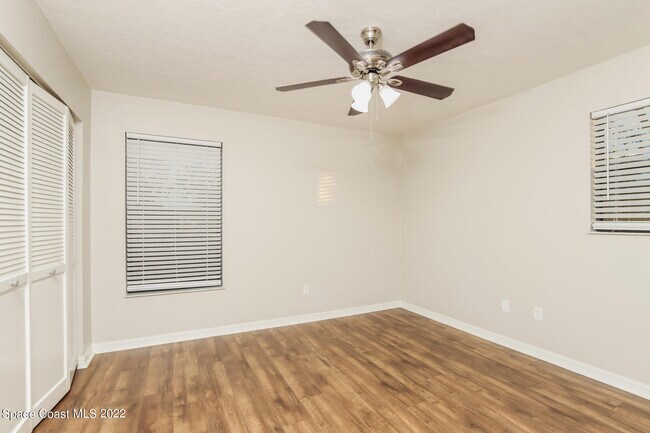 Building Photo - 110 Cardinal Dr