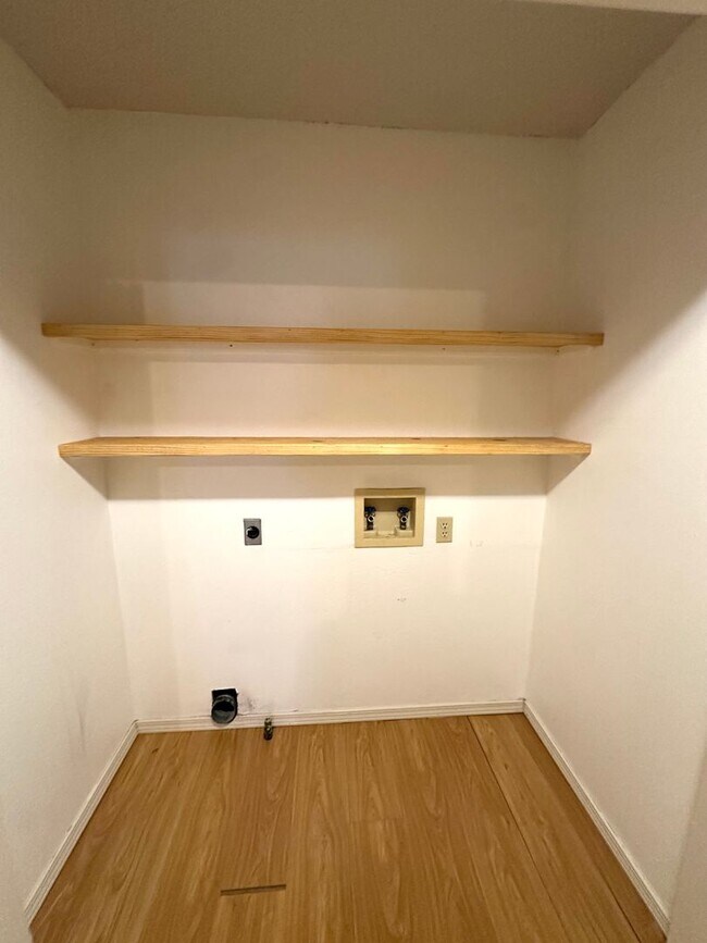 Building Photo - S0261-MF2