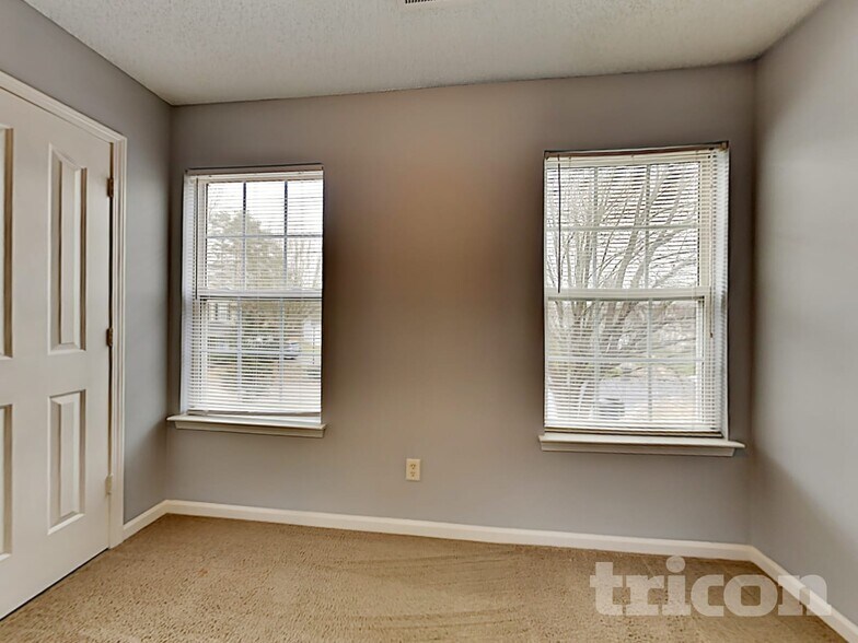 Building Photo - 11347 Red Finch Ln