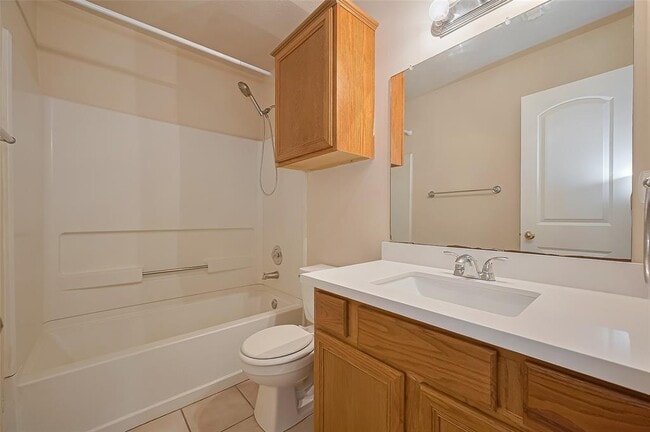 Building Photo - 4811 Tracemeadow Dr