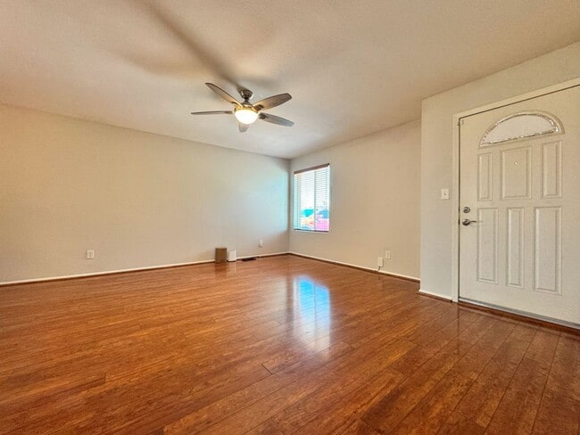 Building Photo - REMODELED 4 BEDROOM HOME WITH HUGE YARD, C...