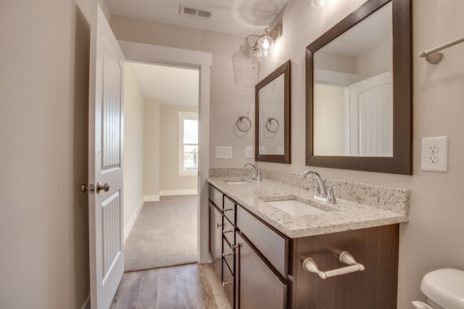 Building Photo - 505 Harper Lndg