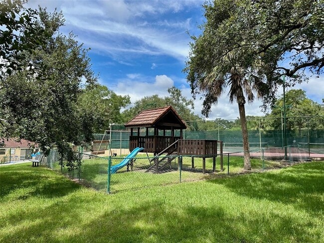 Building Photo - 2769 5th Ct