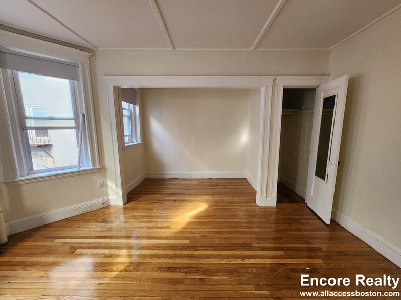 Building Photo - 1175 Boylston St