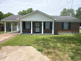 Building Photo - 9 Howlett Cv