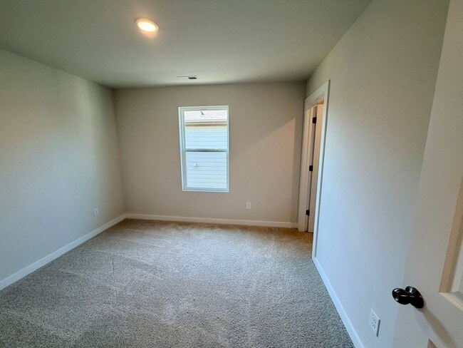 Building Photo - Brand New 4BR/3BA Home in Blue Sky Meadows