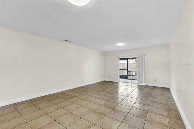 Building Photo - 5322 Jade St