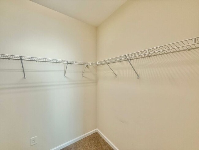 Building Photo - 1140 Litchborough Way