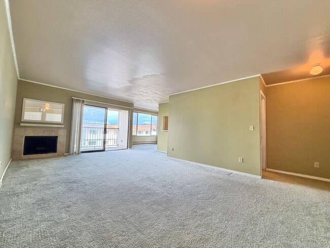 Building Photo - Affordable 2bed/2bath Condo Close to Everything