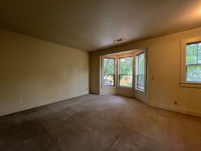 Building Photo - 545 A St