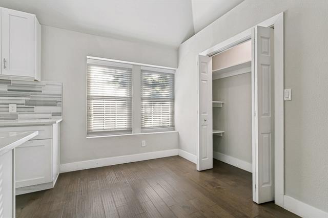 Building Photo - 2901 Woodland Hills Dr