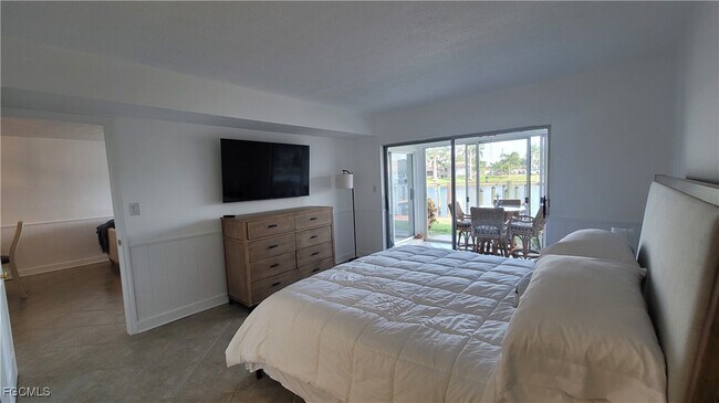 Building Photo - 1827 SE 41st St