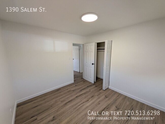 Building Photo - 1390 Salem St
