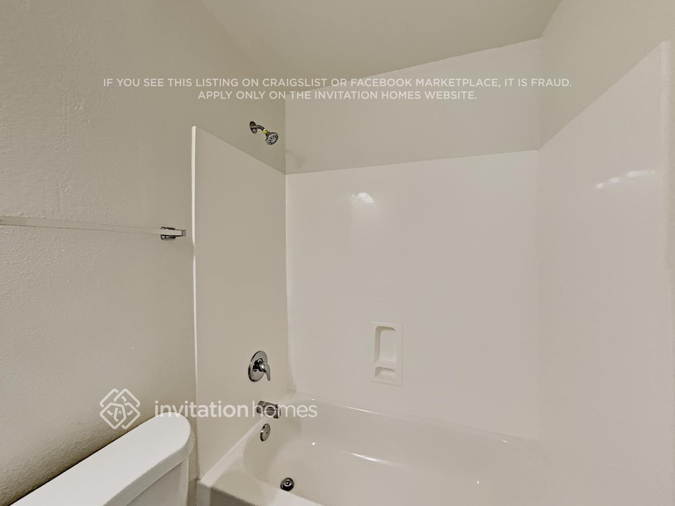 Building Photo - 3407 E Anderson Dr