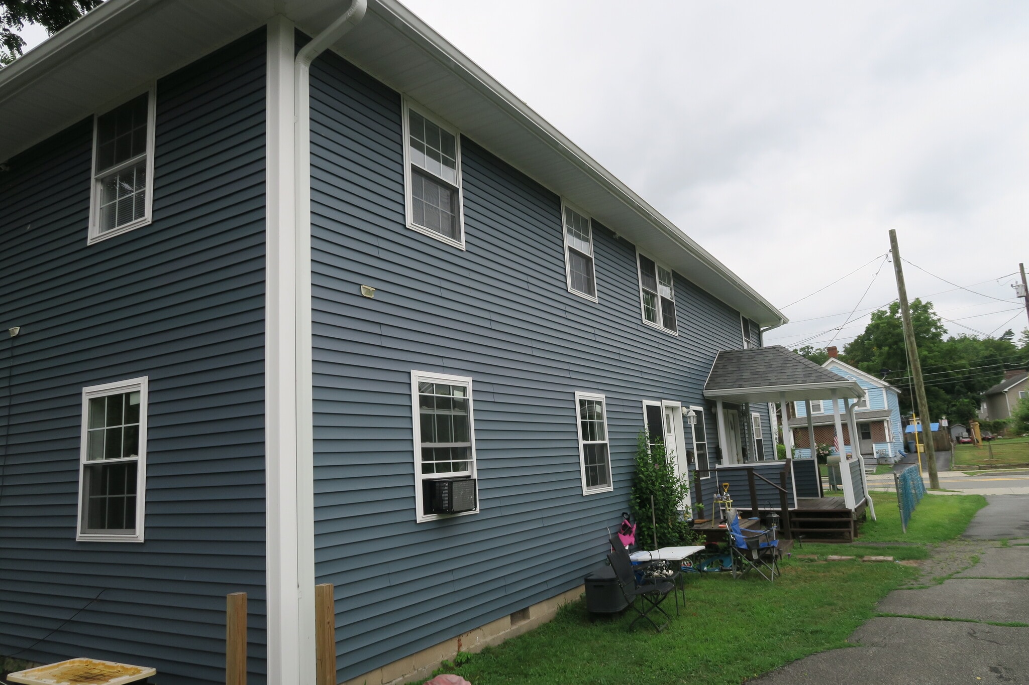 Building Photo - 12 N Maple Ave