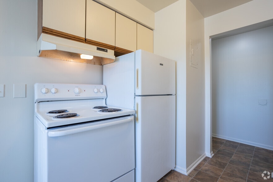 Primary Photo - Park Place Apartments