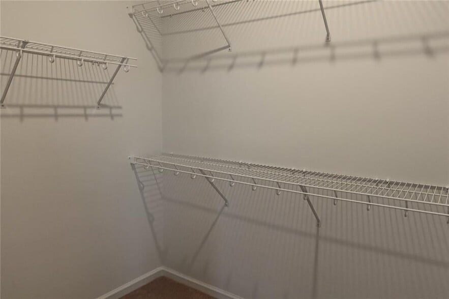 Building Photo - 4231 Millcroft Pl