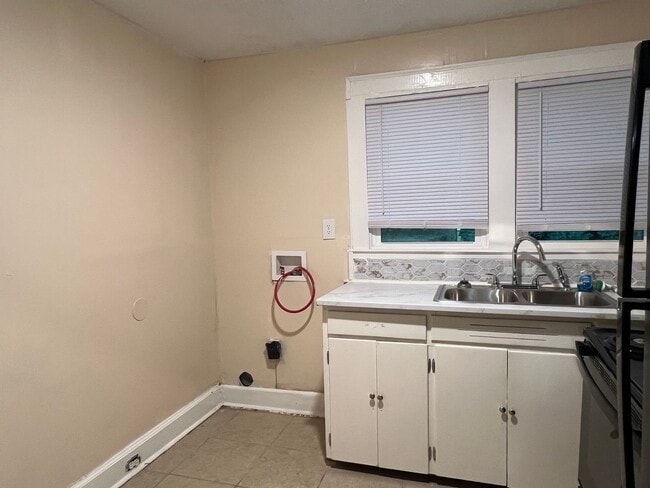 Building Photo - Apartment Home for Rent in Montgomery