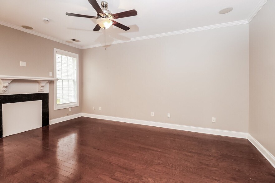 Building Photo - 101 Park Ridge Way