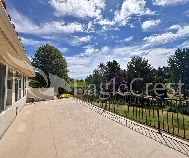 Building Photo - Luxury Bella Terra Estate with Mountain & Vineyard Views