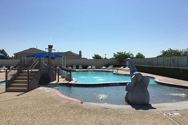 Building Photo - 2641 Sandcherry Dr