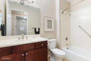 Building Photo - 13450 E Vía Linda