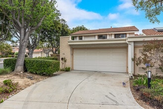 Building Photo - 1696 Caminito Aliviado