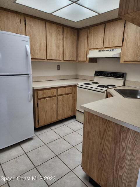 Building Photo - 1601 Sunny Brook Ln