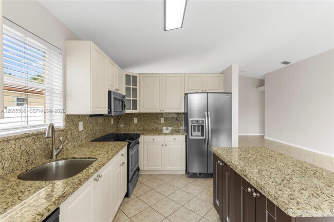 Building Photo - 363 NW 158th Ave