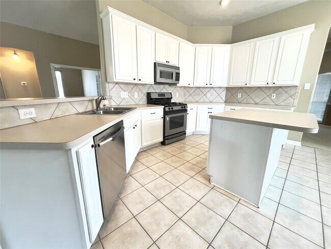 Building Photo - 12715 Rock Creek Ct.