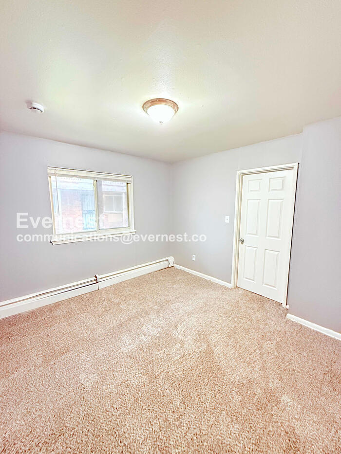 Building Photo - 18711 Schoolcraft Rd