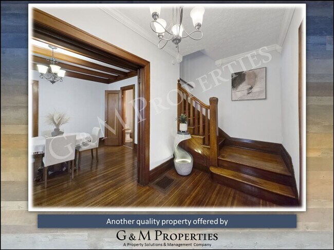 Building Photo - Rare Park Ave Rental – Spacious 3-Bedroom with Original Charm